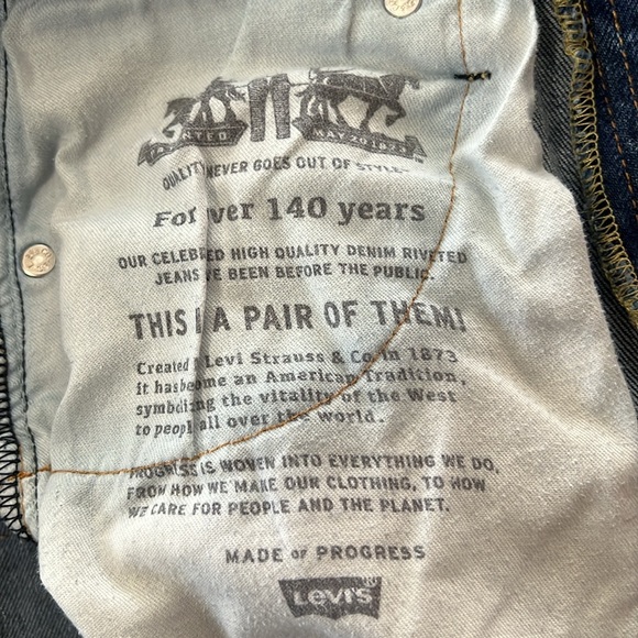 Levi’s 511 Jeans Medium Wash - Picture 6 of 6